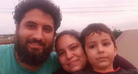 L-R: Pastor Yarian Sierra Madrigal, his wife Claudia Salazar, and their son