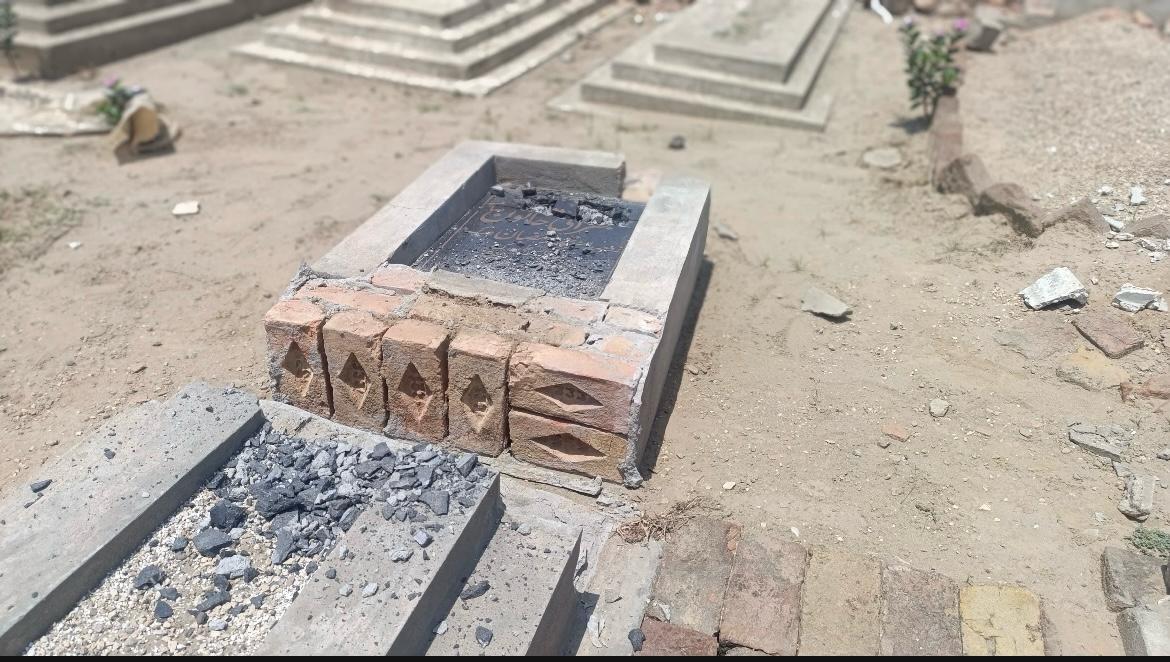 Ahmadi gravestones desecrated in Rhoda