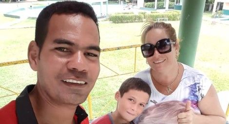 Pastor Parra Rosabal and his family. Credit: CSW