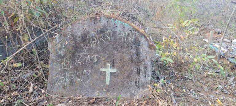 IND Christian cemetery Chhattisgarh
