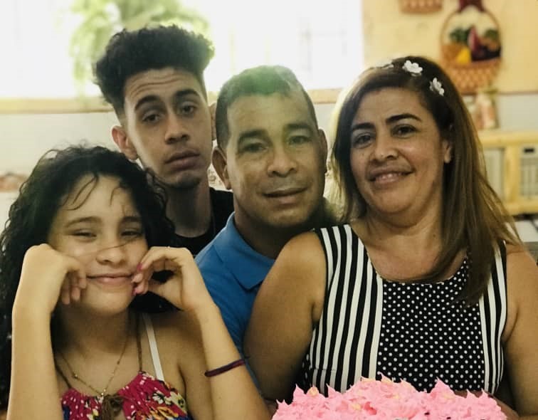 pastor-lorenzo-and-family-1